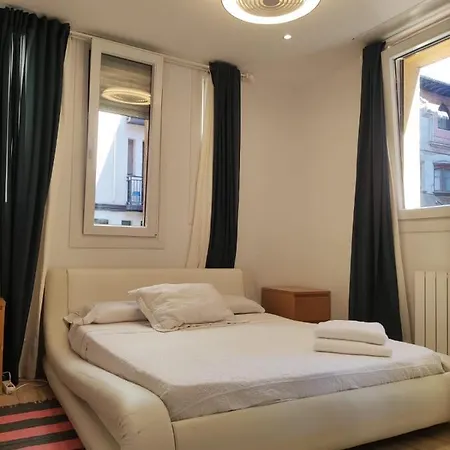 Habitacion En Bilbao Con Wi-Fi 6 Бильбао