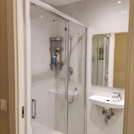 Homestay Habitacion En Bilbao Con Wi-Fi 6 *