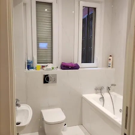 Habitacion En Bilbao Con Wi-Fi 6 Homestay Bilbao